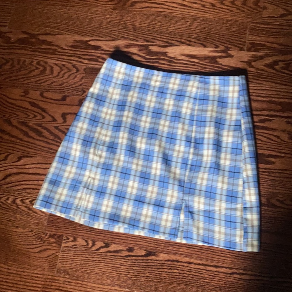 Skirt - Picture 2 of 4